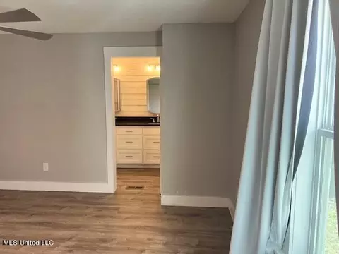 Bedroom - 103 Lake Harbour Pt, Brandon, MS 39047 photo 1 of 2