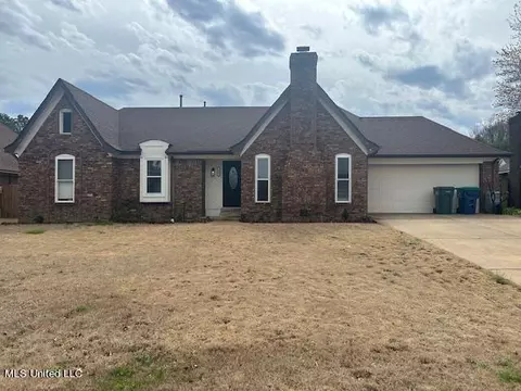 945 Rutland Dr, Southaven, MS 38671