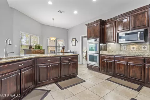 Kitchen - 22004 Blackwell Farm Rd, Saucier, MS 39574 photo 5 of 5