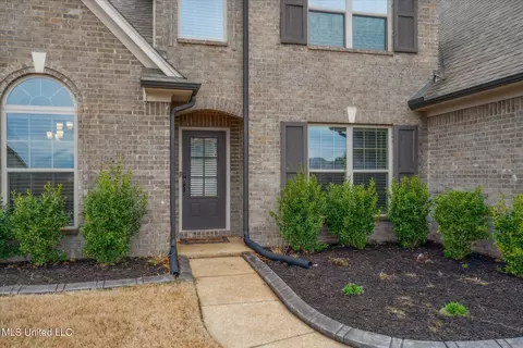 Exterior - 13327 Berkstone Loop, Olive Branch, MS 38654 photo 3 of 7