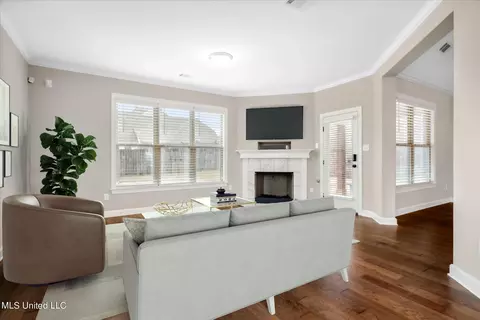 Living - 13327 Berkstone Loop, Olive Branch, MS 38654 photo 3 of 4