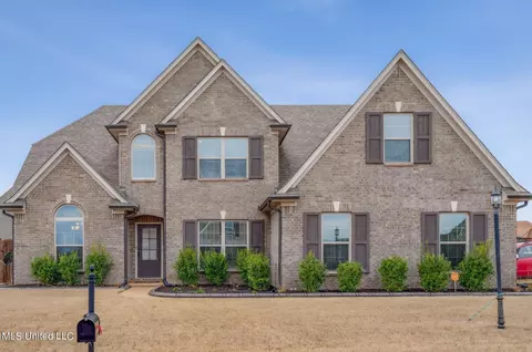 Exterior - 13327 Berkstone Loop, Olive Branch, MS 38654 photo 2 of 7