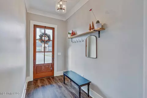 Entry Way - 136 Catherine Blvd, Clinton, MS 39056 photo 1 of 2