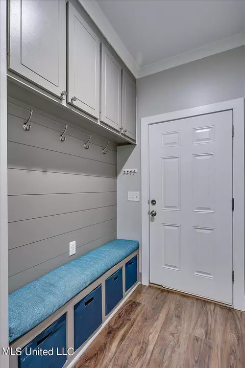 Entry Way - 136 Catherine Blvd, Clinton, MS 39056 photo 2 of 2