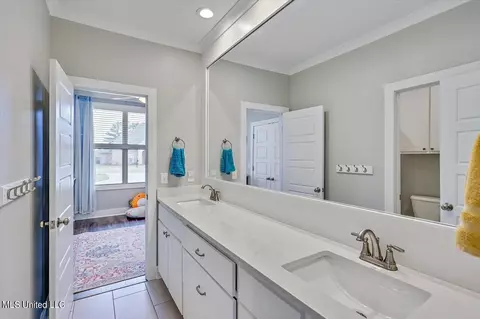 Bath - 136 Catherine Blvd, Clinton, MS 39056 photo 6 of 7