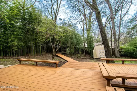 Exterior - 4035 Cabell Ln, Jackson, MS 39206 photo 3 of 8