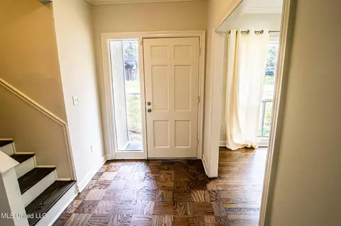 Entry Way - 4035 Cabell Ln, Jackson, MS 39206 photo 1 of 2