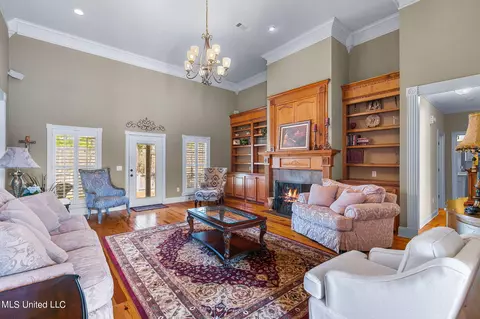 Living - 210 Legacy Dr, Brandon, MS 39042 photo 1 of 8