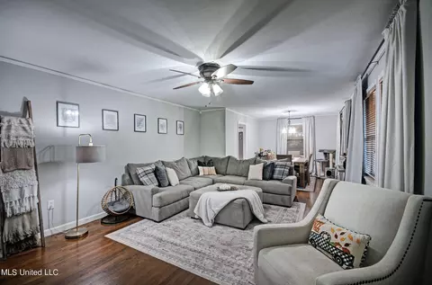 Living - 1416 Winchester St, Jackson, MS 39211 photo 3 of 5