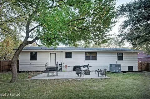 Exterior - 1416 Winchester St, Jackson, MS 39211 photo 8 of 8