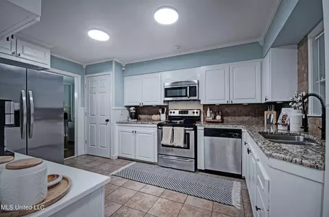 Kitchen - 1416 Winchester St, Jackson, MS 39211 photo 1 of 3