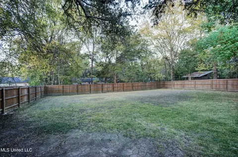 Exterior - 1416 Winchester St, Jackson, MS 39211 photo 7 of 8