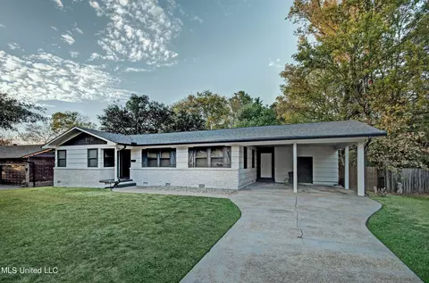 Exterior - 1416 Winchester St, Jackson, MS 39211 photo 3 of 8