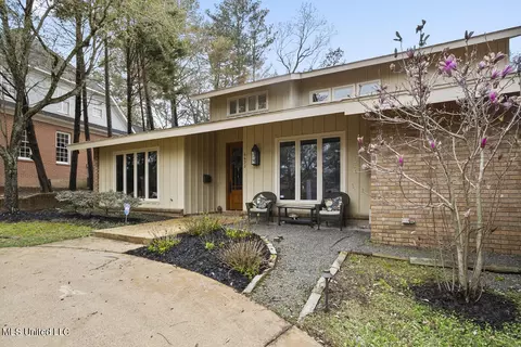 Exterior - 4433 Wedgewood St, Jackson, MS 39211 photo 2 of 9