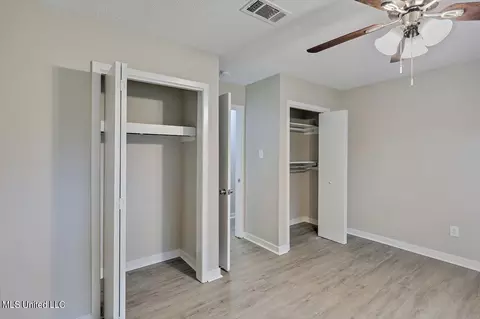 Bedroom - 123 Oakridge Dr, Jackson, MS 39212 photo 2 of 2