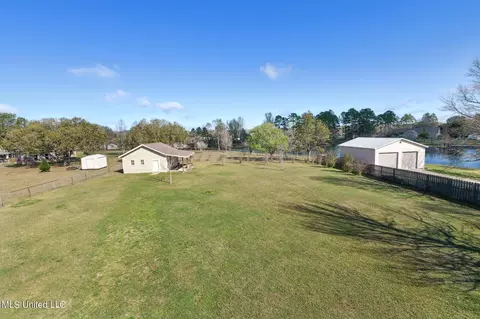 Exterior - 8196 Curry Rd, Biloxi, MS 39532 photo 7 of 9