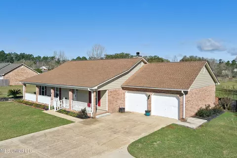Exterior - 8196 Curry Rd, Biloxi, MS 39532 photo 3 of 9