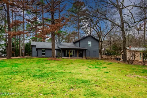 340 Lakeshore Dr, Madison, MS 39110