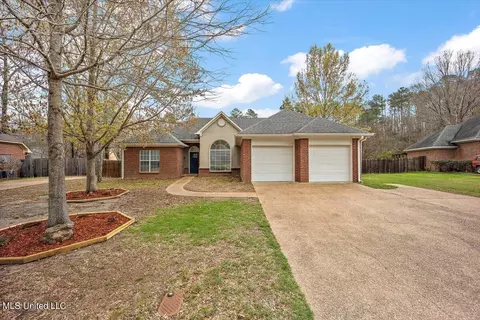 640 Hampshire Dr, Brandon, MS 39047