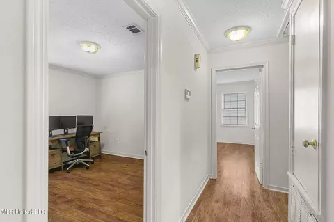 Entry Way - 4676 Cheryl Dr, Jackson, MS 39211 photo 2 of 2