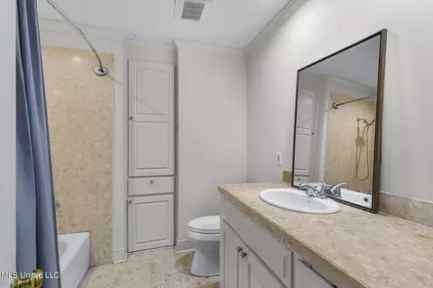 Bath - 4676 Cheryl Dr, Jackson, MS 39211 photo 1 of 2