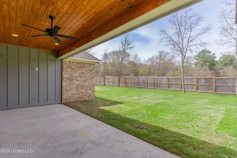 Exterior - 122 Trace Pointe Pl, Clinton, MS 39056 photo 9 of 26