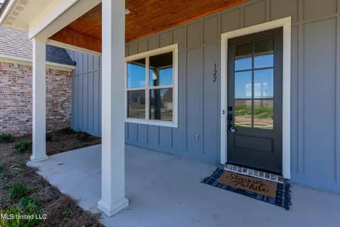 Exterior - 122 Trace Pointe Pl, Clinton, MS 39056 photo 6 of 26