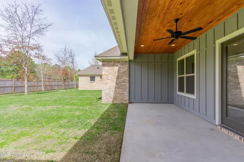 Exterior - 122 Trace Pointe Pl, Clinton, MS 39056 photo 8 of 26