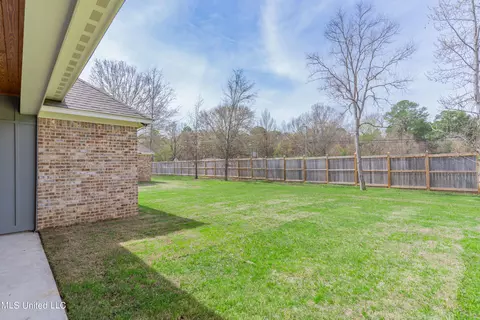 Exterior - 122 Trace Pointe Pl, Clinton, MS 39056 photo 11 of 26