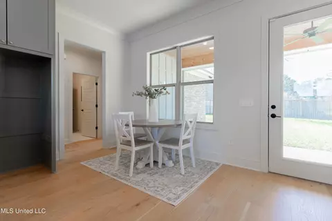 Dining - 122 Trace Pointe Pl, Clinton, MS 39056 photo 1 of 3