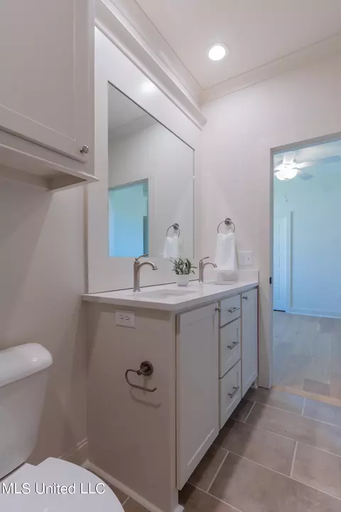 Bath - 122 Trace Pointe Pl, Clinton, MS 39056 photo 13 of 13