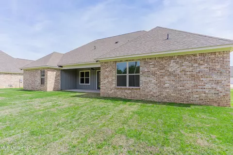 Exterior - 122 Trace Pointe Pl, Clinton, MS 39056 photo 13 of 26