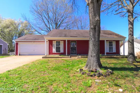 6445 Walnut Grove Rd, Horn Lake, MS 38637