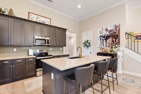 Kitchen - 3302 Kreunen St, Nesbit, MS 38651 photo 3 of 4