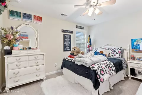Bedroom - 3302 Kreunen St, Nesbit, MS 38651 photo 5 of 8