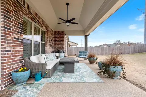 Exterior - 3302 Kreunen St, Nesbit, MS 38651 photo 4 of 5