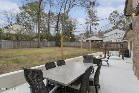 Exterior - 4646 Northampton Dr, Jackson, MS 39211 photo 3 of 8