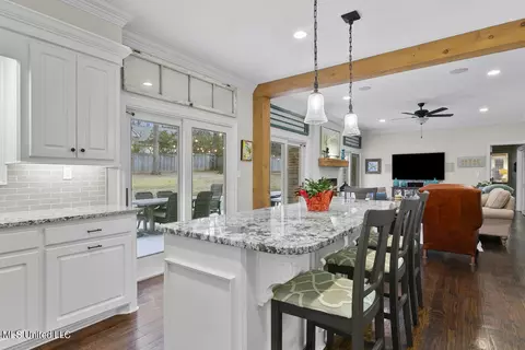Kitchen - 4646 Northampton Dr, Jackson, MS 39211 photo 5 of 9