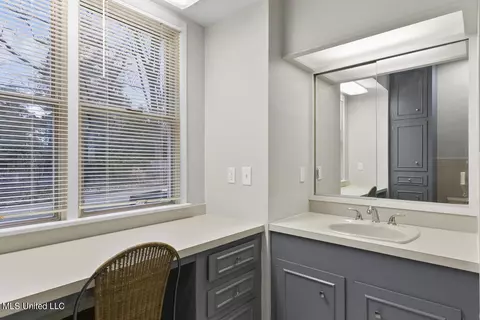 Bath - 4646 Northampton Dr, Jackson, MS 39211 photo 1 of 7