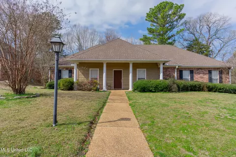 109 Cambridge Cv, Clinton, MS 39056