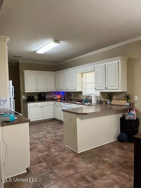 Kitchen - 202 Jacks Pl, Brandon, MS 39047 photo 1 of 3