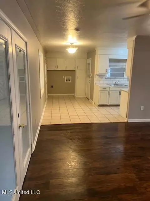 Other - 3070 Suncrest Dr, Jackson, MS 39212 photo 3 of 7