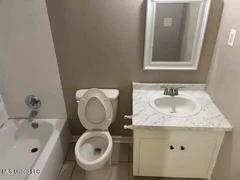 Bath - 3070 Suncrest Dr, Jackson, MS 39212 photo 1 of 2