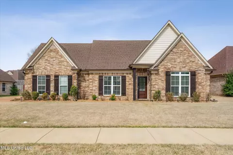 4657 Spike Ln, Horn Lake, MS 38637