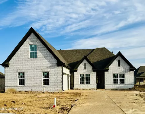 2361 Dela Dr, Southaven, MS 38672