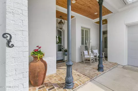 Exterior - 1416 Windrose Dr, Brandon, MS 39047 photo 3 of 16
