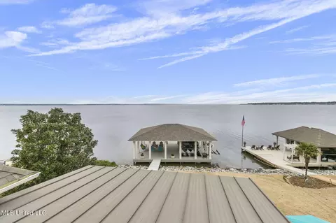 Exterior - 1416 Windrose Dr, Brandon, MS 39047 photo 4 of 16
