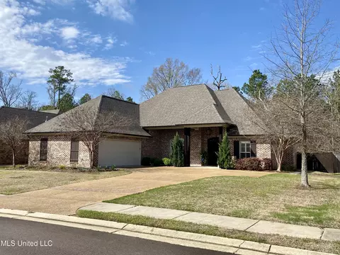 254 Bellamy Ct, Flowood, MS 39232