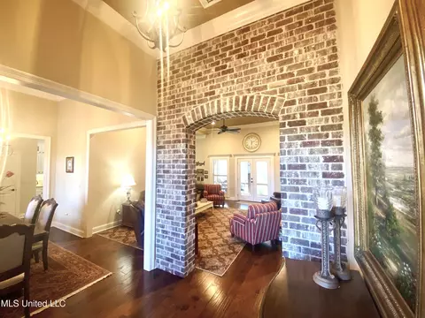 Entry Way - 254 Bellamy Ct, Flowood, MS 39232 photo 3 of 7