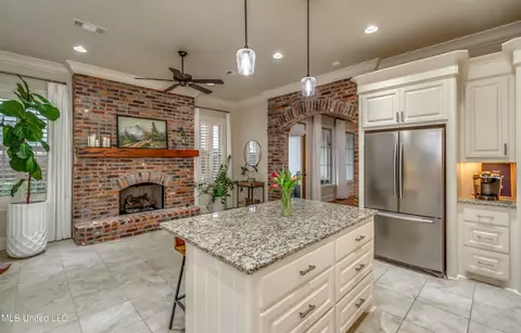 Living - 138 Grayhawk Dr, Madison, MS 39110 photo 10 of 10